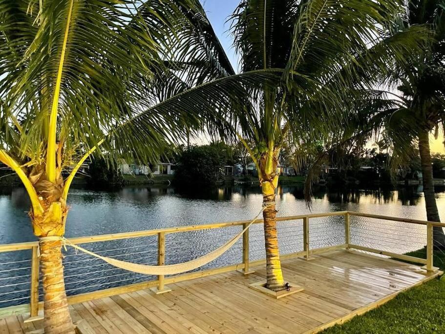 5-Star Lakefront Oasis In Hollywood-Hard Rock Casino Fort Lauderdale Esterno foto